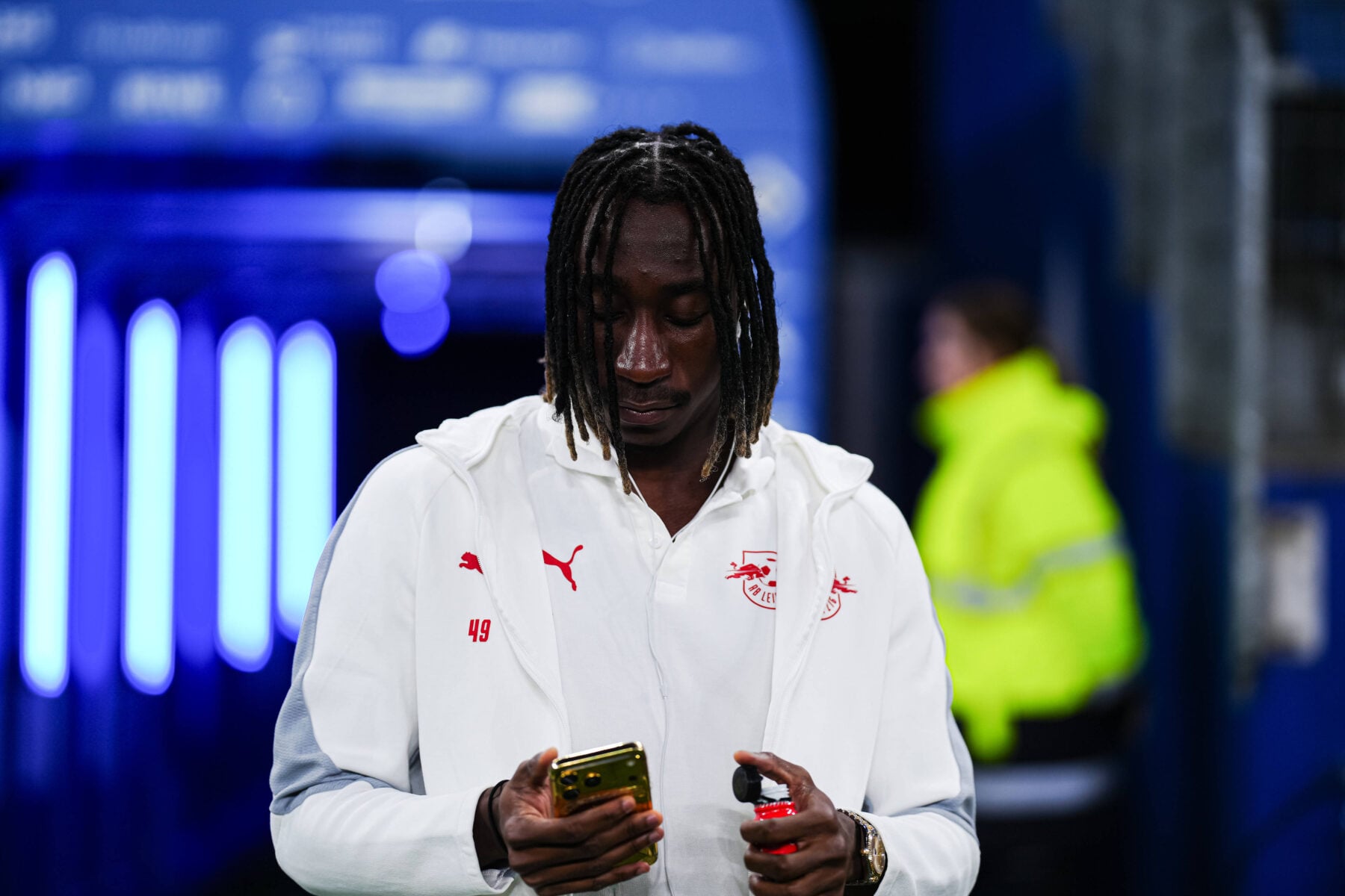 Yan Diomande er på blokken hos Liverpool.