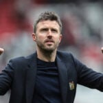 Manchester United har lagt vilde transferplaner.