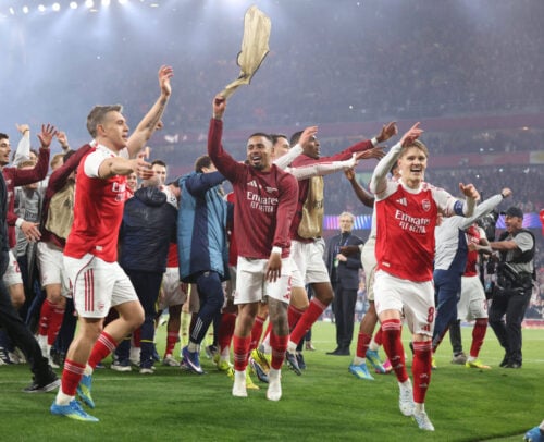 Gabriel Jesus risikerer at misse finalen for Arsenal.