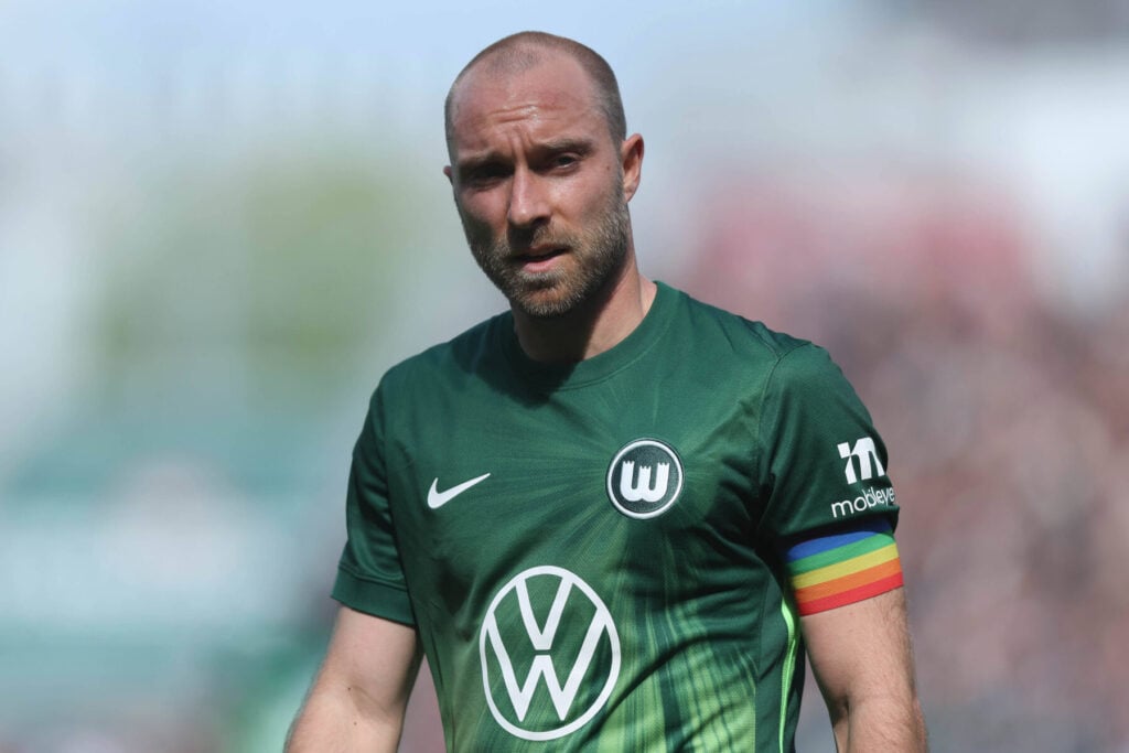 Christian Eriksen spiller en stor nøglerolle hos Wolfsburg, der i skrivende stund er i aktion i en overlevelsesdyst mod St. Pauli.