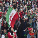 Der hersker fortsat stor usikkerhed omkring Irans deltagelse ved VM 2026 i USA, Canada og Mexico, selvom nationen har kvalificeret sig sportsligt.