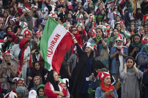 Der hersker fortsat stor usikkerhed omkring Irans deltagelse ved VM 2026 i USA, Canada og Mexico, selvom nationen har kvalificeret sig sportsligt.