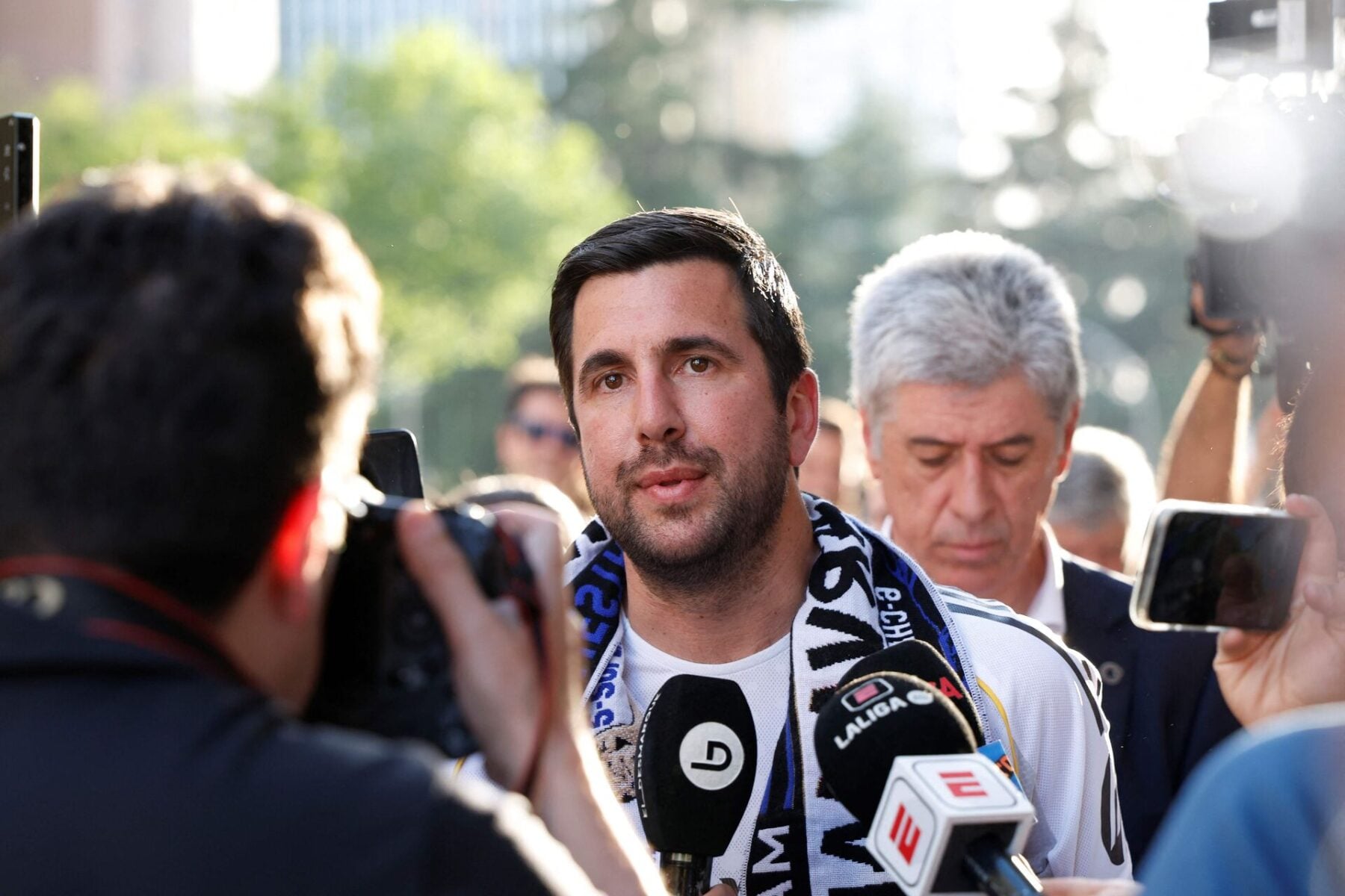 Enrique Riquelme udfordrer Florentino Perez som præsidentkandidat i Real Madrid. Hvis han vinder valget, ankommer Haaland til klubben. Påstår han. 