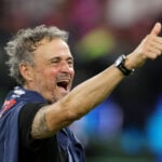 Luis Enrique og PSG vil hente Eli Junior Kroupi.