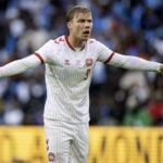 Rasmus Højlund må følge VM-slutrunden fra sofakanten, da Danmark missede den gyldne mulighed for at deltage denne sommer.