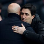 Andoni Iraola er blevet den nye cheftræner i Liverpool, hvor spanieren har i sinde at foretage markante ændringer med det samme.