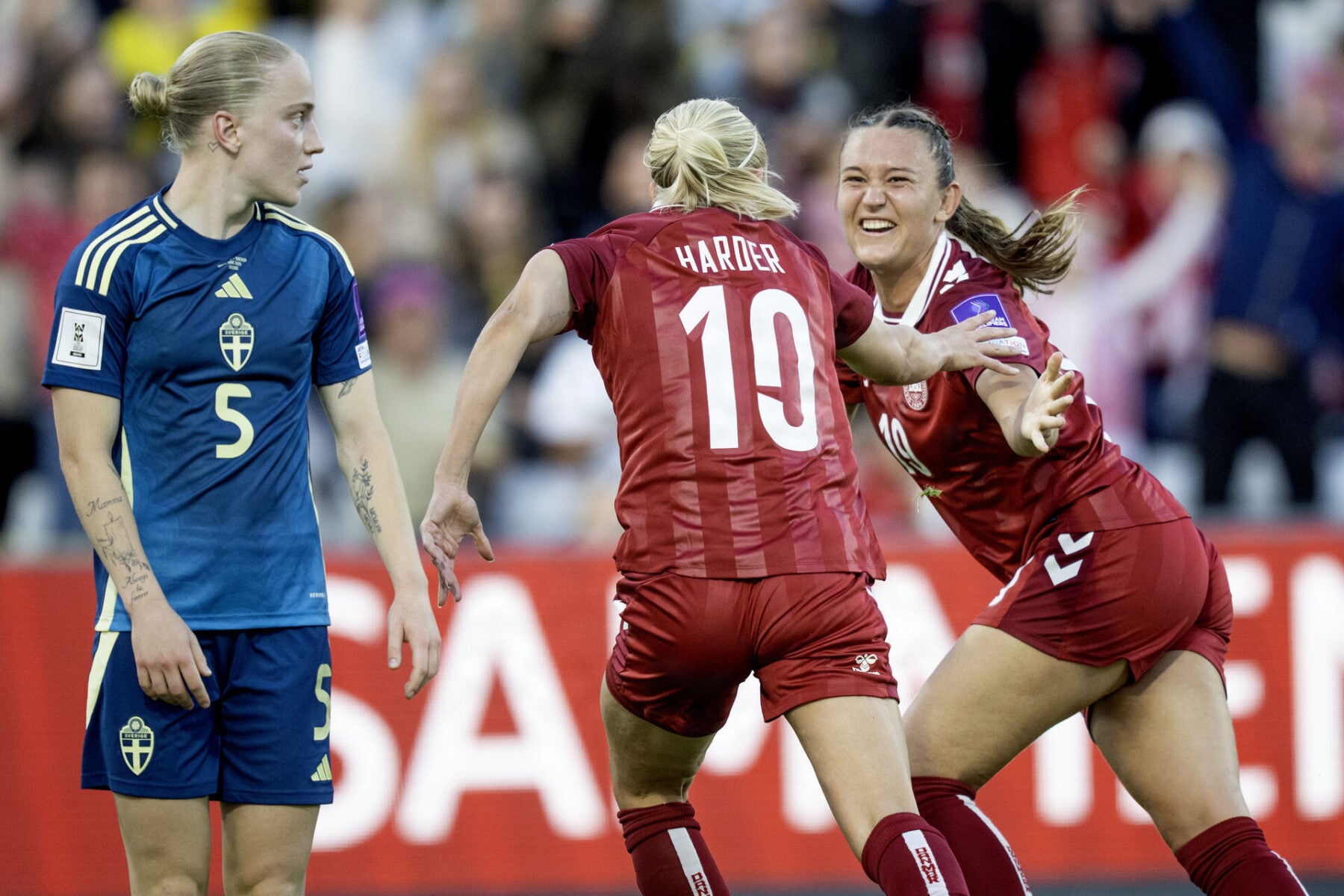 Pernille Harder sørgede blandt andre for dansk VM-kvalifikation.