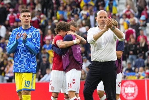 Brian Riemer har nu reageret på Eriksen-kollaps.