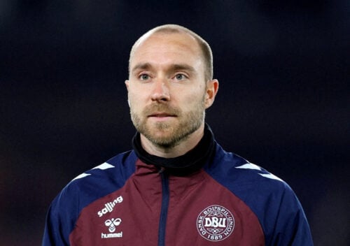 Mandag morgen deler landsholdets læge Morten Boesen en positiv opdatering på Christian Eriksen, der kollapsede søndag.