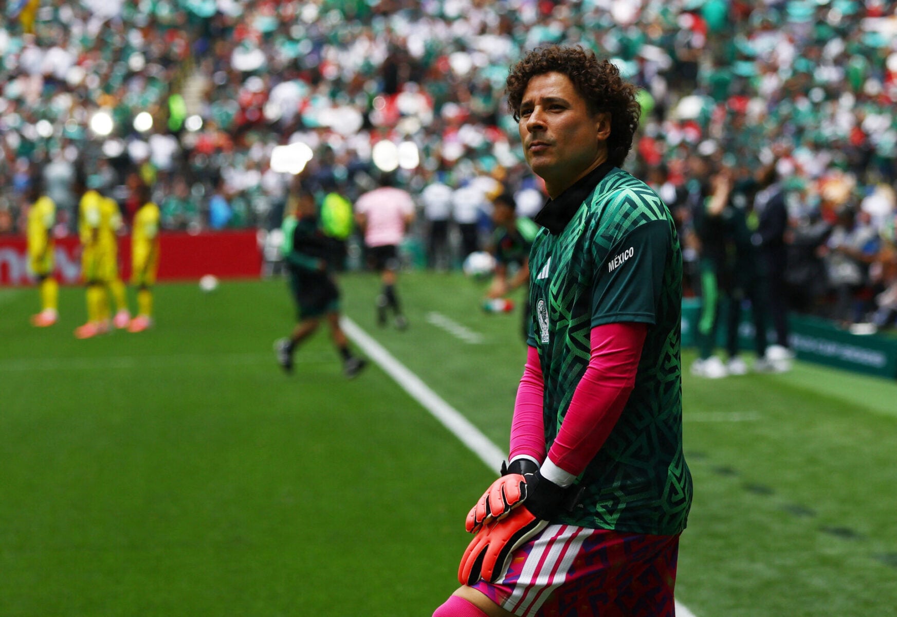 Guillermo Ochoa kan allerede på dette tidspunkt have spillet sin sidste kamp i en lang og flot karriere.