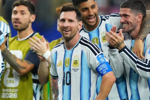 Lionel Messi er den bedste fodboldspiller nogensinde.