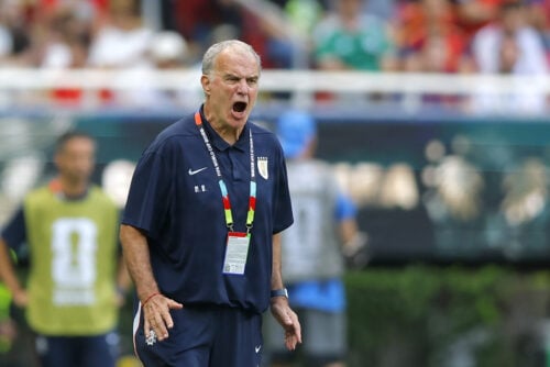 Uruguays VM-drømme faldt i grus med et smerteligt 1-0-nederlag til Spanien, hvilket sendte Marco Bielsa og kompagni ud i mørket.