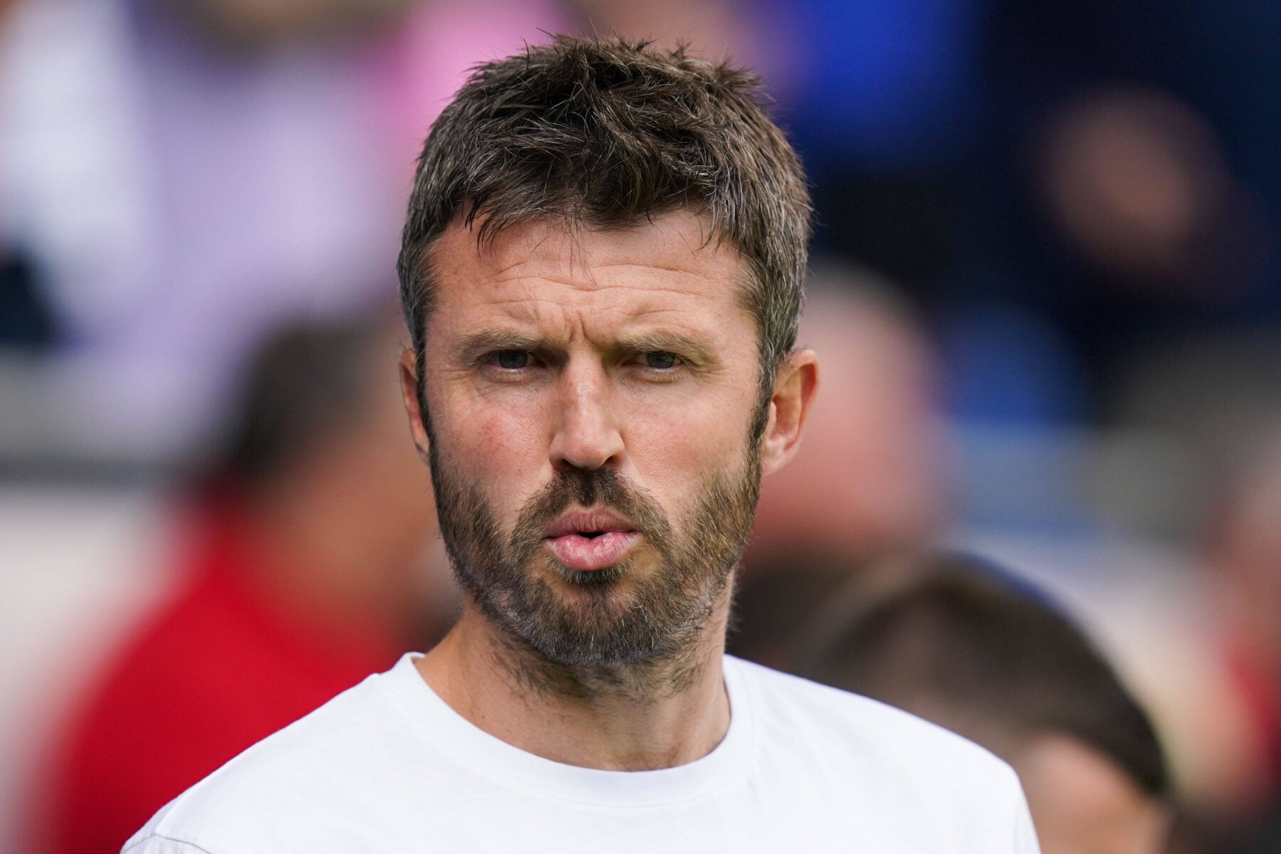Michael Carrick og Manchester United er ude af Carabao Cuppen efter et dramatisk kollaps på Old Trafford, hvor Brighton endte med at sejre.