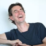 Selvom Thomas Frank holder pause som træner, bliver han en central figur under sommerens VM. Nu peger han på favoritnationen.