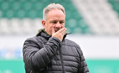 Julian Vitus Petersen forlader OB.