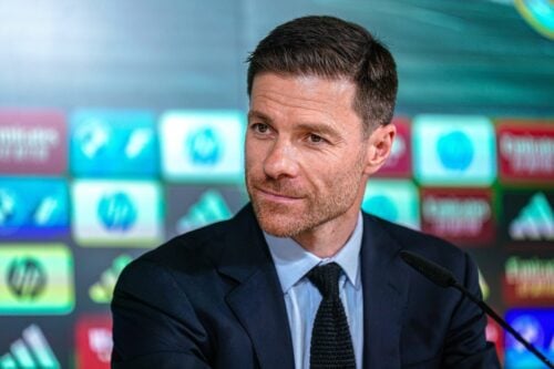 Xabi Alonso har sat sig fast på første signing til Chelsea.