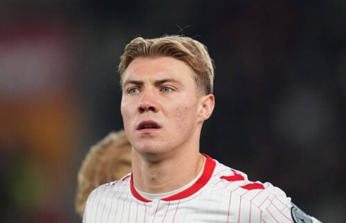 Rasmus Højlund har skrevet under på en ny kontrakt.