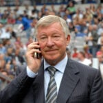 Sir Alex Ferguson forhindrede Gary Neville i at stoppe på det engelske landshold.