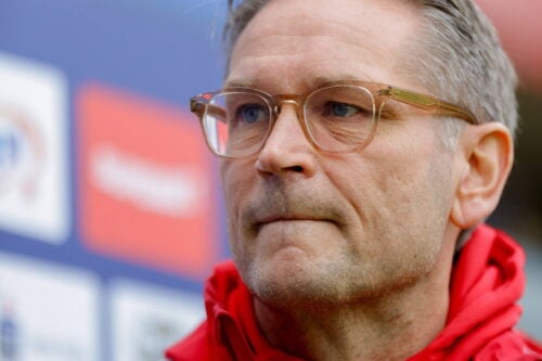 Thomas Thomasberg er ikke længere cheftræner for polske Pogon Szczecin, der mandag valgte at fyre den danske træner.