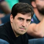 Andoni Iraola giver debut til de nye Liverpool-spiller.