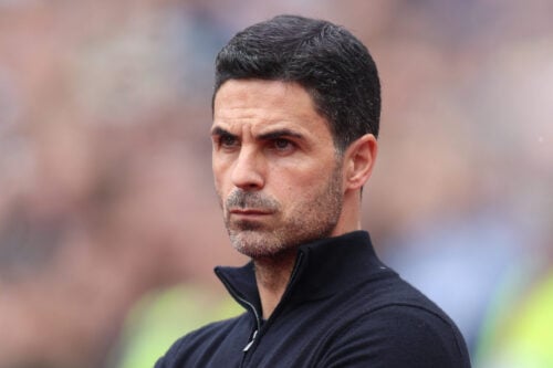 Mikel Arteta og Arsenal vil hente Morgan Rogers.