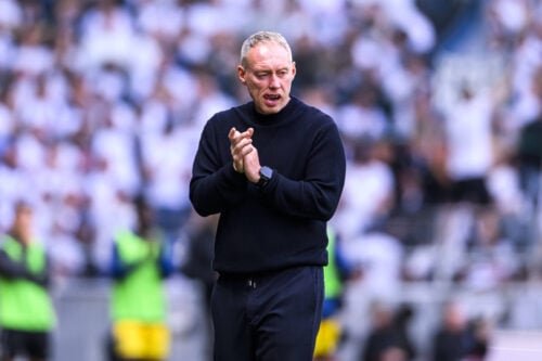 Et dramatisk kollaps har ramt managerkarrusellen, som får betydning for Steve Cooper. Waliseren kan nu lande et andet job.