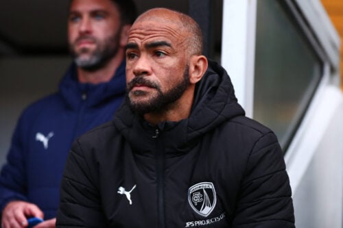 Kieron Dyer har landet sit første job som cheftræner.