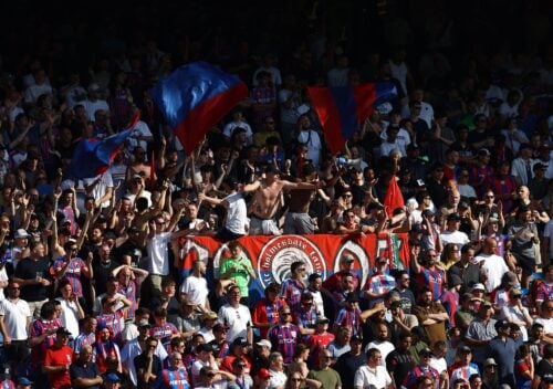 Crystal Palace er gået i gang med en omfattende renovering af Selhurst Park.