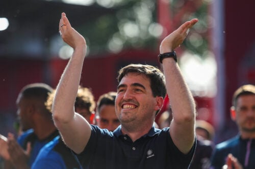 Den nyansatte Liverpool-cheftræner, Andoni Iraola, henter markante forstærkninger til Anfield denne sommer.
