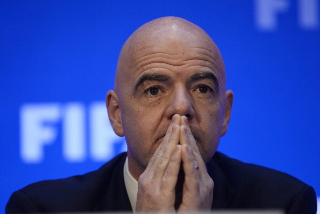 Gianni Infantino og FIFA har nu ændret reglerne.