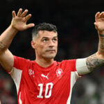 Sunderlands nøglespiller i form af Granit Xhaka har været sat i kraftig forbindelse med Chelsea. Nu falder afgørelsen endelig.