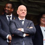 Racismesagen omkring Kylian Mbappé vokser fortsat efter Frankrigs 1-0-sejr over Paraguay ved VM. Nu tager Gianni Infantino bladet fra munden.
