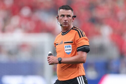 Michael Oliver kan blive udelukket fra VM-finalen.