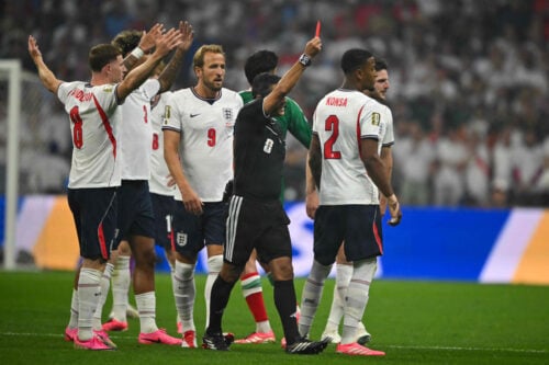 England slog Mexico med 3-2 i et sindsoprivende opgør natten til mandag, hvor en uheldig skade og en rædderlig præstation stjal fokus.