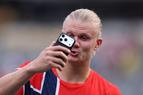 England møder Norge i VM-kvartfinalen lørdag klokken 23.00, hvor særligt Erling Haaland nævnes som den største trussel.