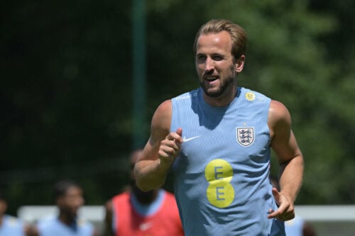 Harry Kane er kendt som en af verdens mest målfarlige angribere, men uden for banen har englænderen også en bemærkelsesværdig kærlighedshistorie.