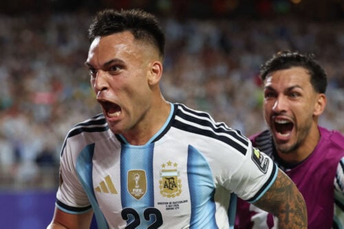 Fans mener, Lautaro Martinez skulle være udvist.