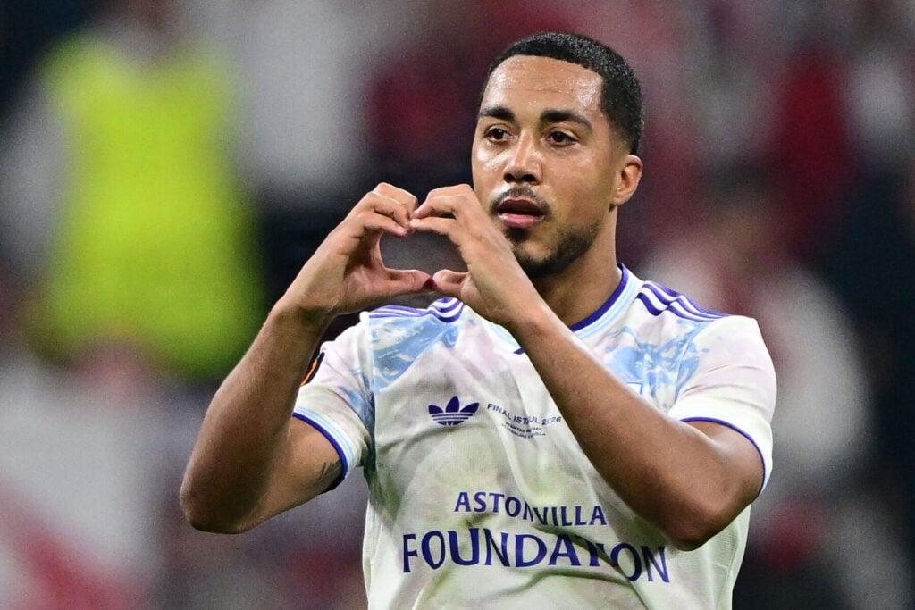 Manchester United arbejder på at hente flere spillere.