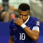 Kylian Mbappé kan snart blive vippet af tronen.