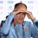 England brager sammen med Argentina i onsdagens semifinale klokken 21.00, hvor vinderen møder Spanien i VM-finalen.