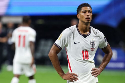 England blev besejret af Argentina i VM-semifinalen, mens Jude Bellingham lod frustationerne koge over efter kampen.