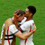England sluttede VM med en underholdende 6-4-sejr over Frankrig i bronzekampen, men særligt en spiller får nu vild kritik.
