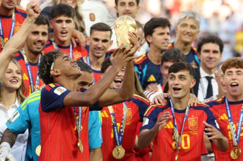 Spanien er verdensmester efter en dramatisk VM-finale i New Jersey, men hvor meget tjener landsholdet på at vinde slutrunden?