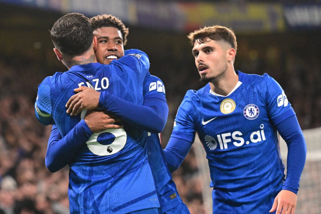 Manchester City kigger mod Chelsea.