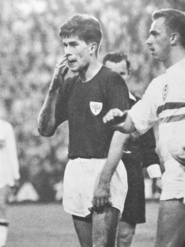 Her ses Finn Laudrup.