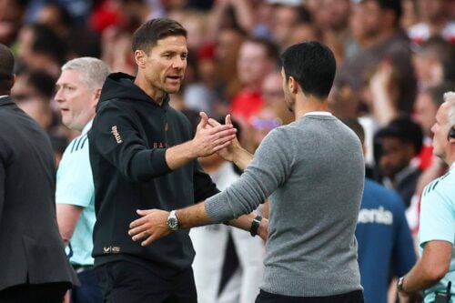 Arsenal har undersøgt muligheden for at hente Chelsea-stjernen Enzo Fernández, men en handel ser foreløbigt ud til at være langt væk.