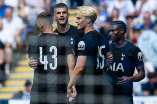 Tottenham fortsætter med at forme truppen til den kommende sæson, mens klubben nu har solgt en spiller rekorddyrt.