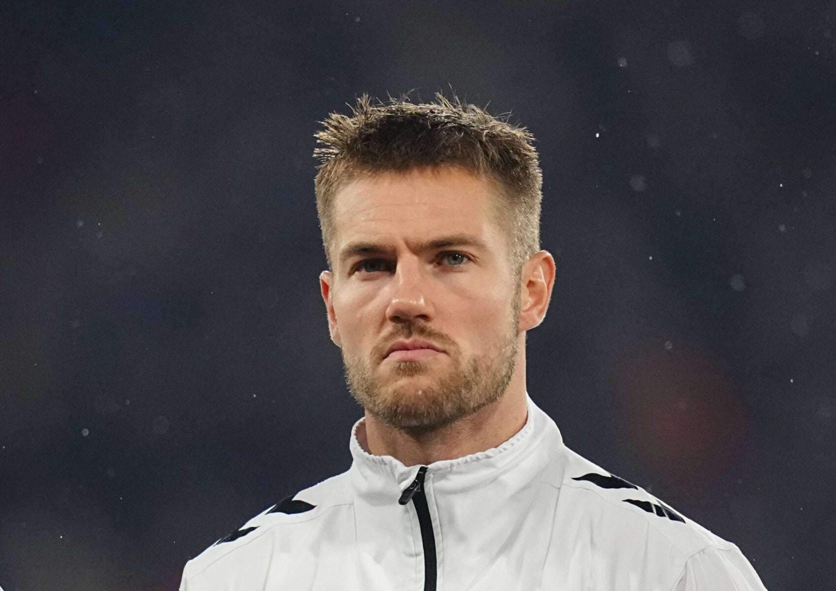 Fulham måtte søndag nøjes med 1-1 hjemme mod Manchester United, men resultatet var ikke den eneste historie med dansk interesse.
