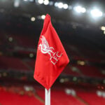 Liverpool får kritik efter brutal fyring.