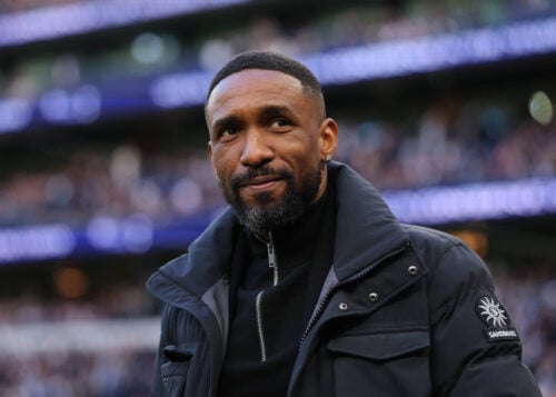 Jermain Defoe er fortid i Woking.